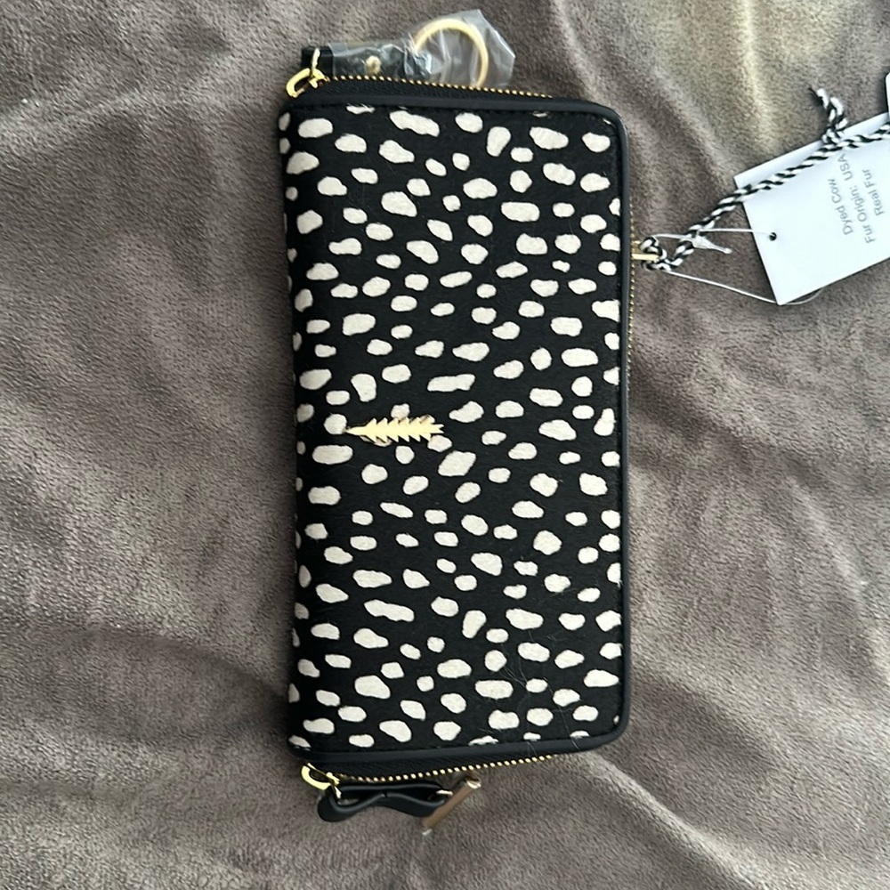 Thacker zip up wallet